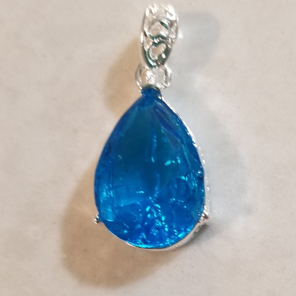 Costume jewelry no chain